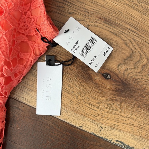 NWT Astr Lace Dress - Picture 3 of 12